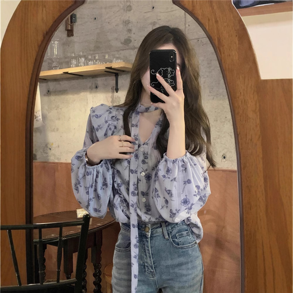 Real photo of early spring French mature style versatile collar shirt single-breasted ruffled lace-up printed top for women - Image 3