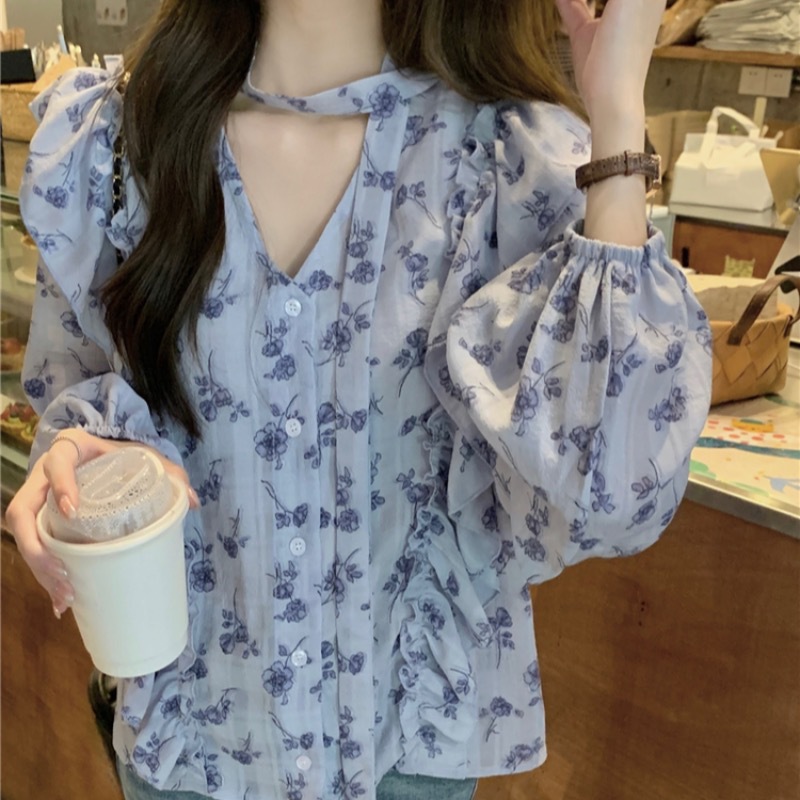 Real photo of early spring French mature style versatile collar shirt single-breasted ruffled lace-up printed top for women - Image 5