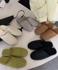 Fashionable French hollow breathable woven head-pack slippers for women in summer flat-sole skirt with sandals