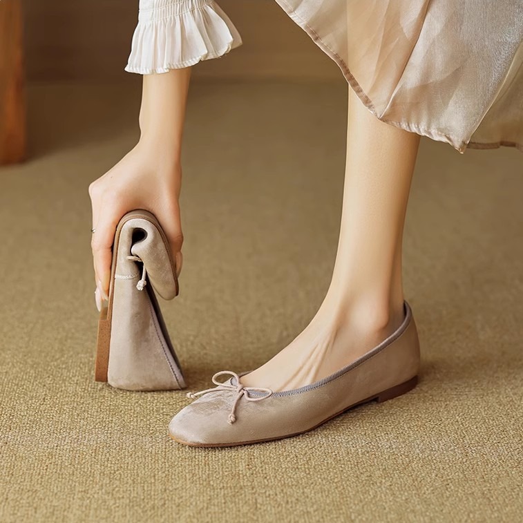 New Chinese style soft leather flat-sole single shoes for women in spring and summer bow soft leather beans shoes egg roll shoes - Image 2