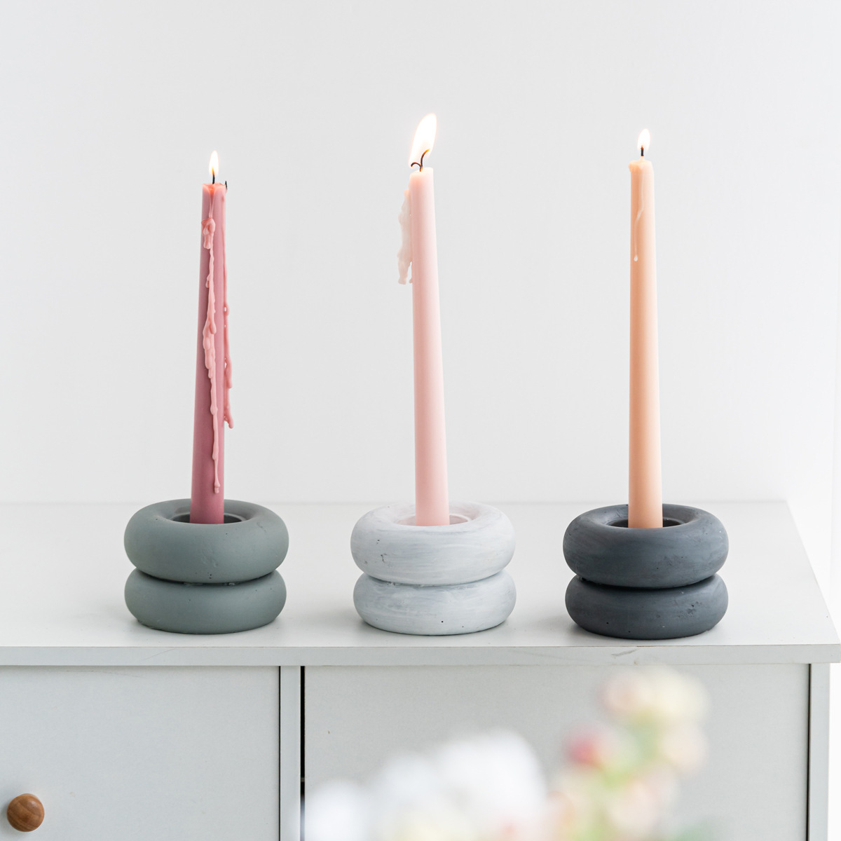 Round candlestick cement black and white gray simple and elegant couple hotel romantic dinner decoration - Image 2