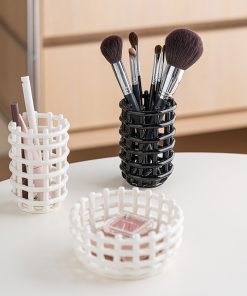 Hand-made hollow ceramic simple storage rack high-end home craft ornaments