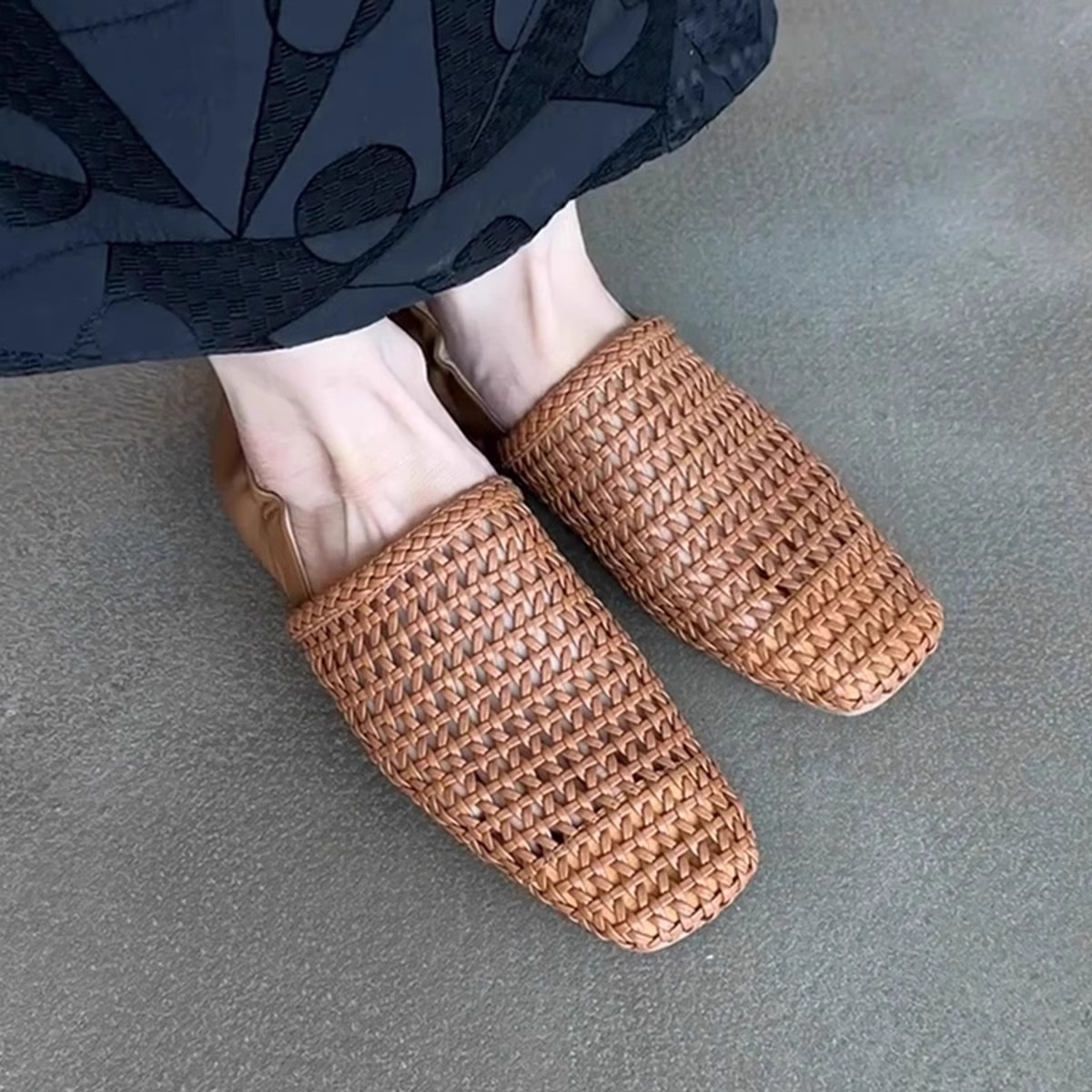 Soft leather version ~ Retro braided super soft leather single shoes for women simple square head hollowed out breathable flat mules - Image 3